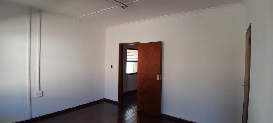 To Let Commercial Property for Rent in Dalindyebo Eastern Cape